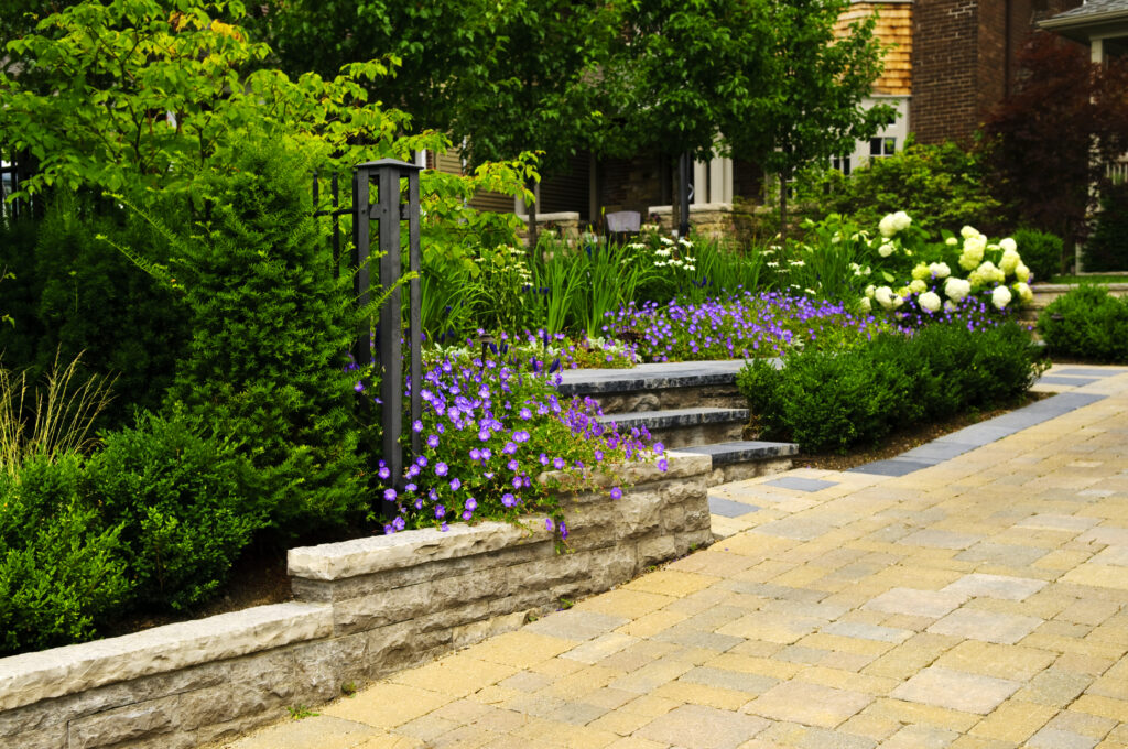 Residential Interlock Driveway - Yard & Stone Landscaping - Northumberland